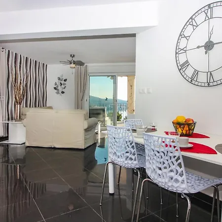 Vistamar Apartman *